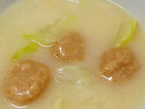 レンジで時短簡単☆白菜と肉団子のクリームシチュー